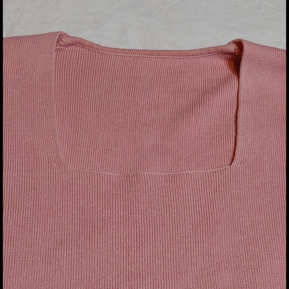 Pink Top - Picture 3 of 5